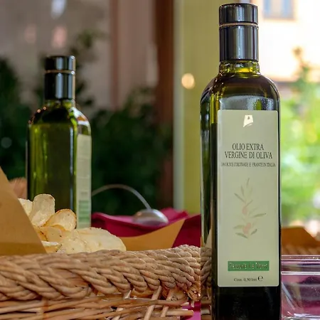 La Torre Wine Country house Montecarlo